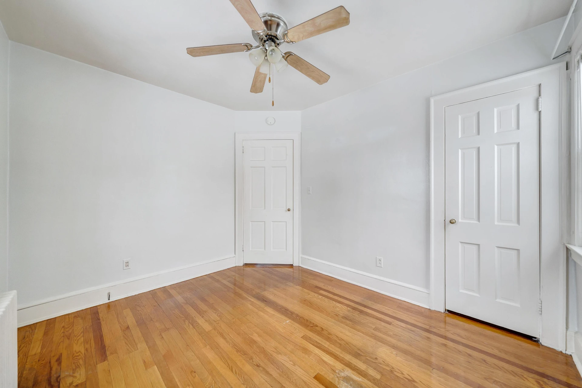1605 Syracuse AVE - Photo 21