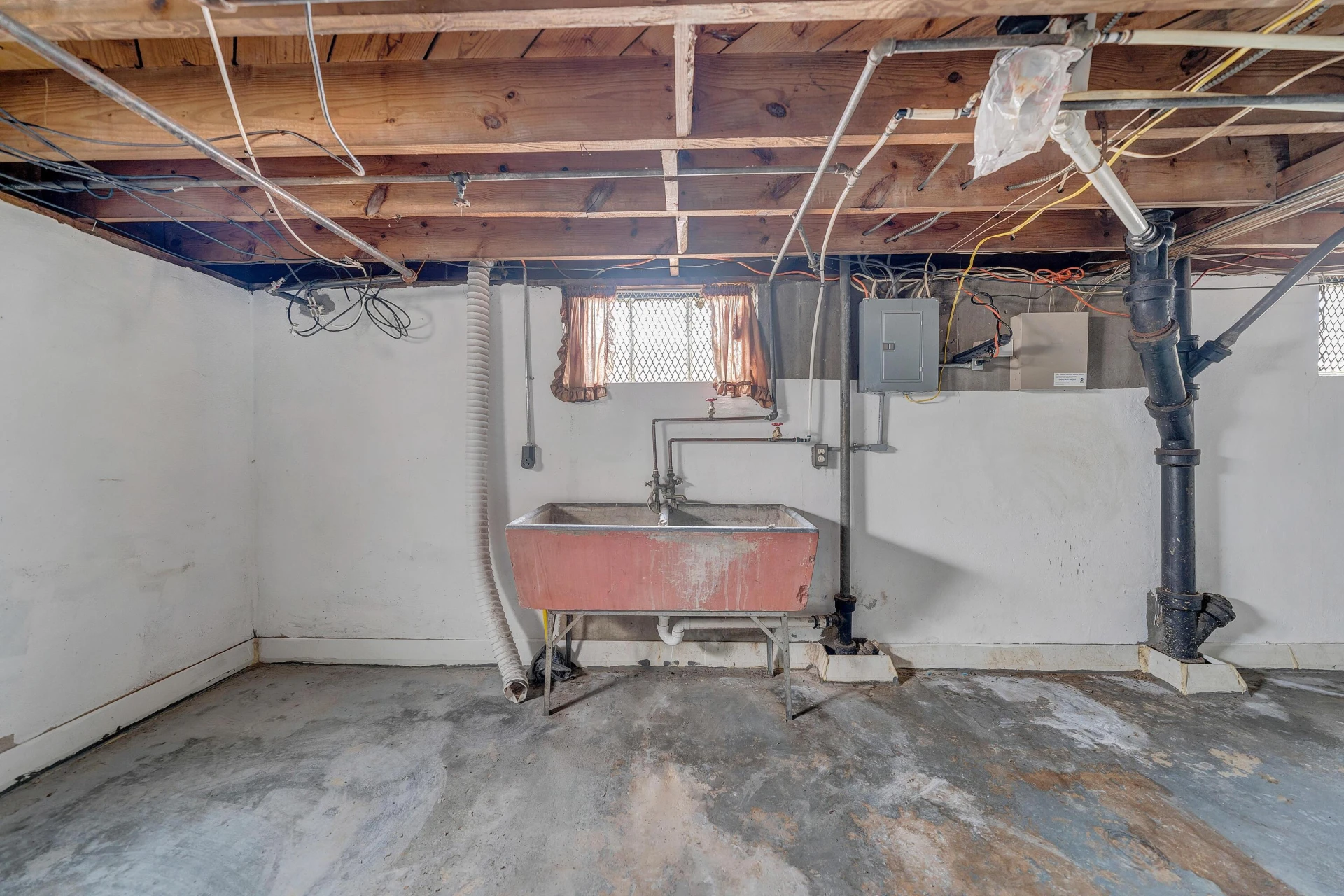 1605 Syracuse AVE - Photo 27