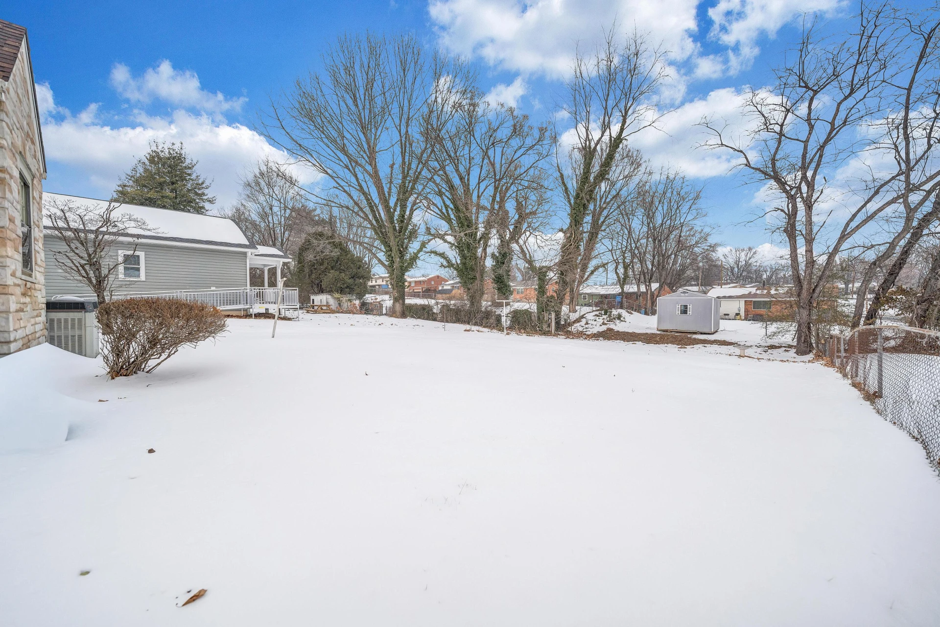 1605 Syracuse AVE - Photo 31