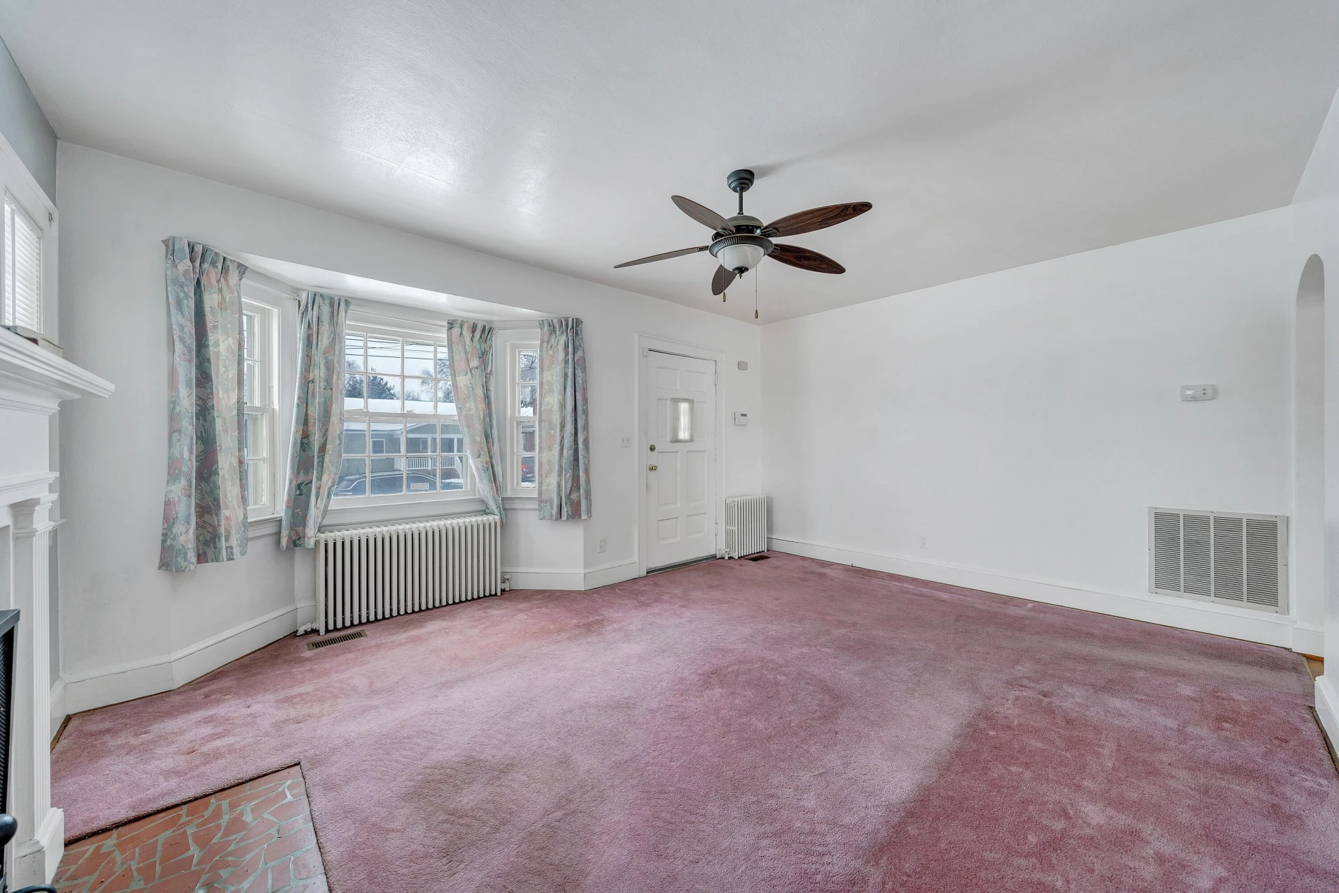 1605 Syracuse AVE - Photo 5