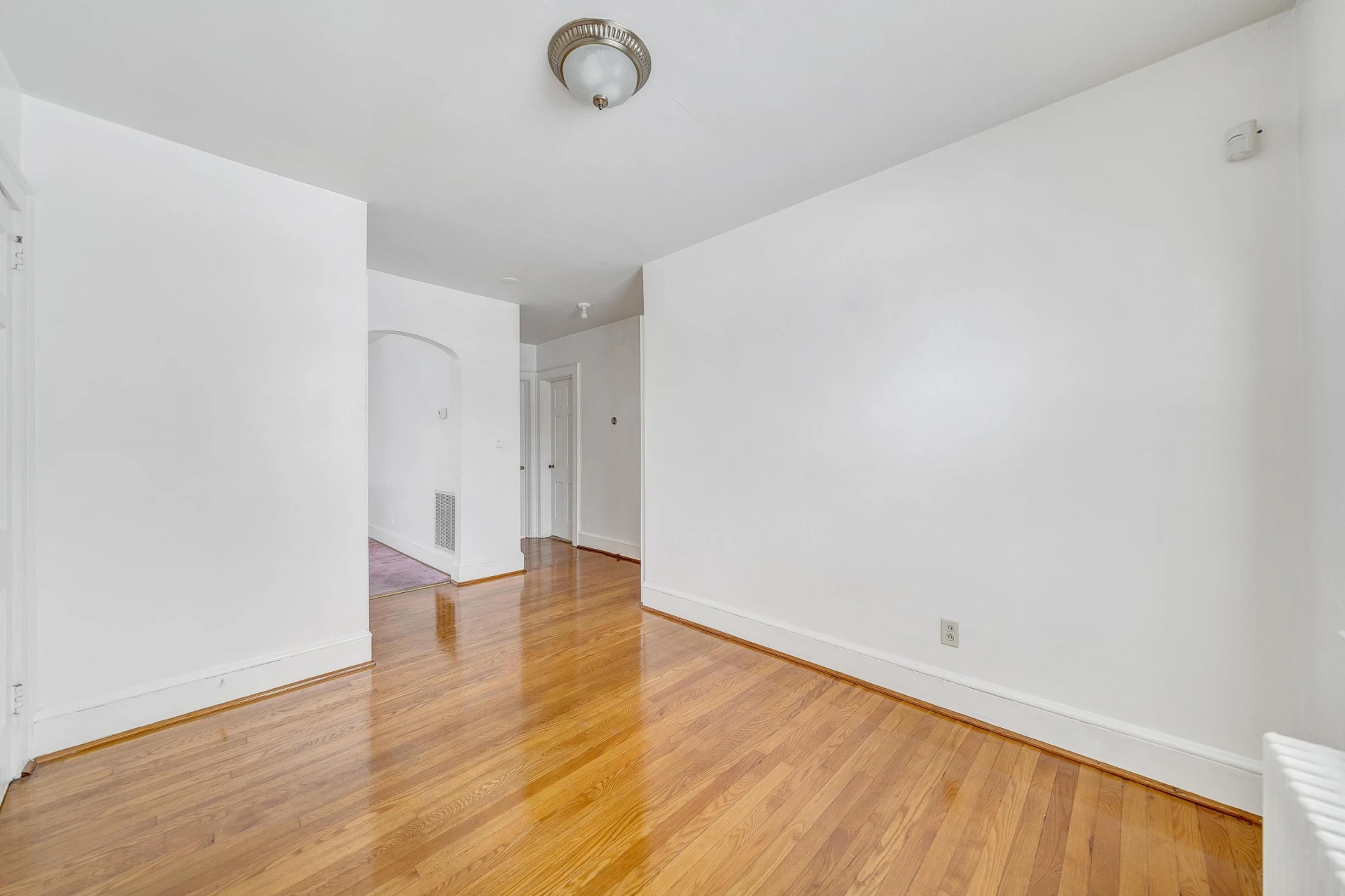 1605 Syracuse AVE - Photo 9
