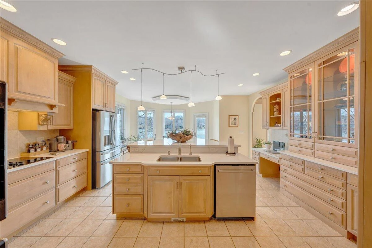 2580 Lakewood Forest RD - Photo 24