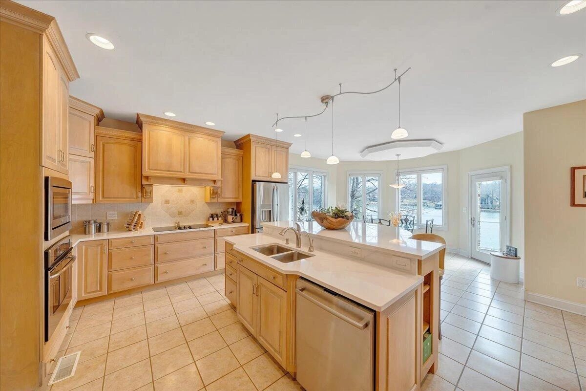 2580 Lakewood Forest RD - Photo 27