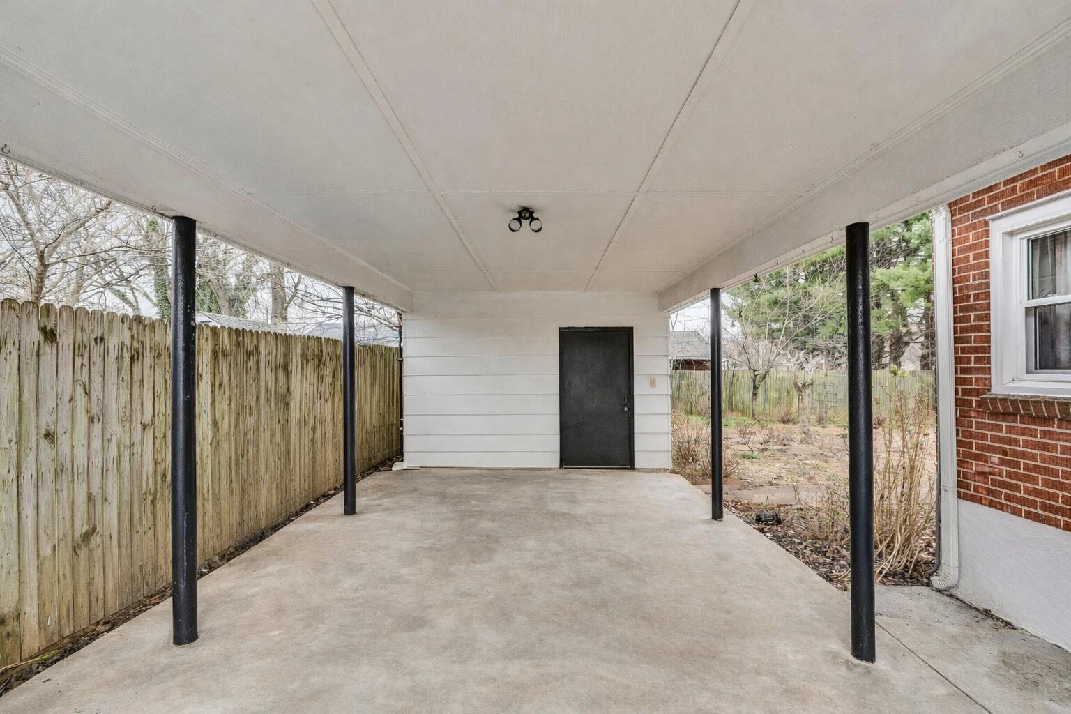 2601 Hebert ST - Photo 25