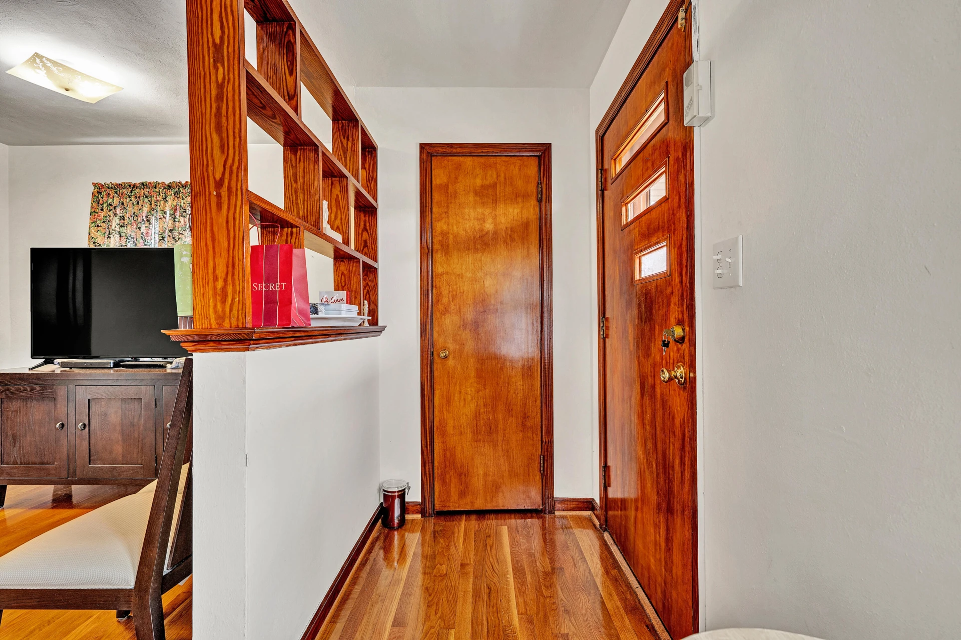 2601 Hebert ST - Photo 4