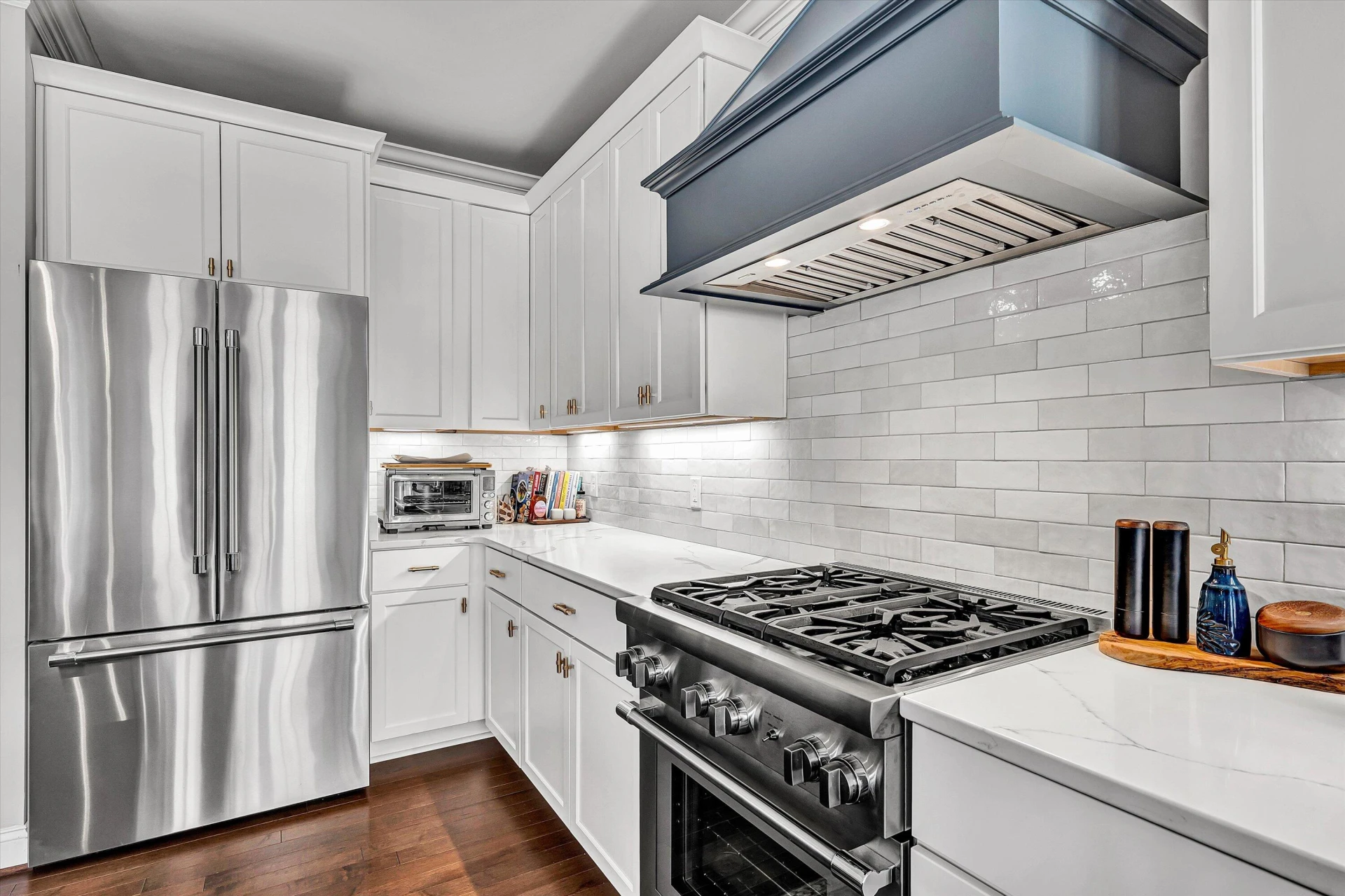 1008 Claremont CT - Photo 16