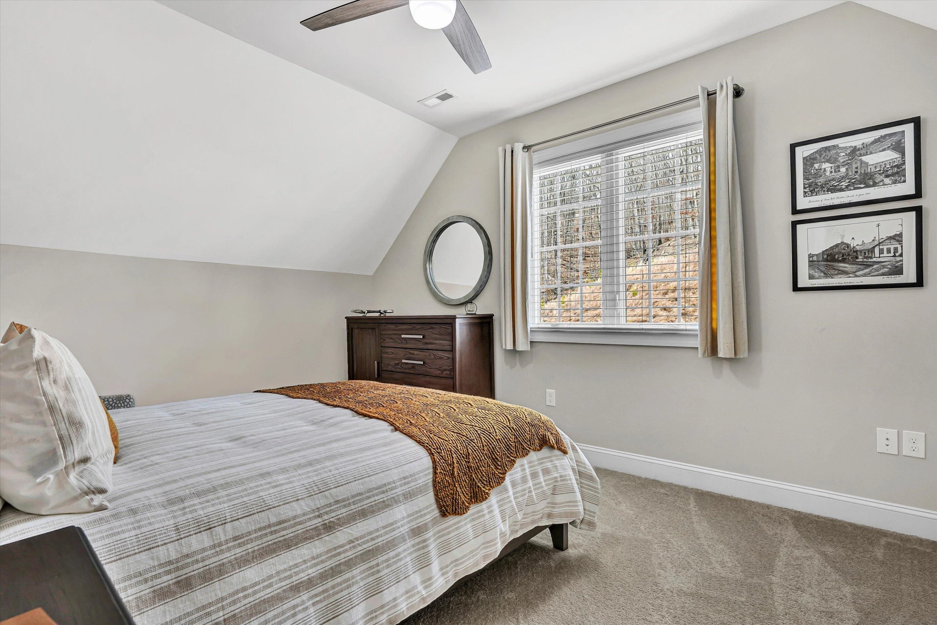 1008 Claremont CT - Photo 27