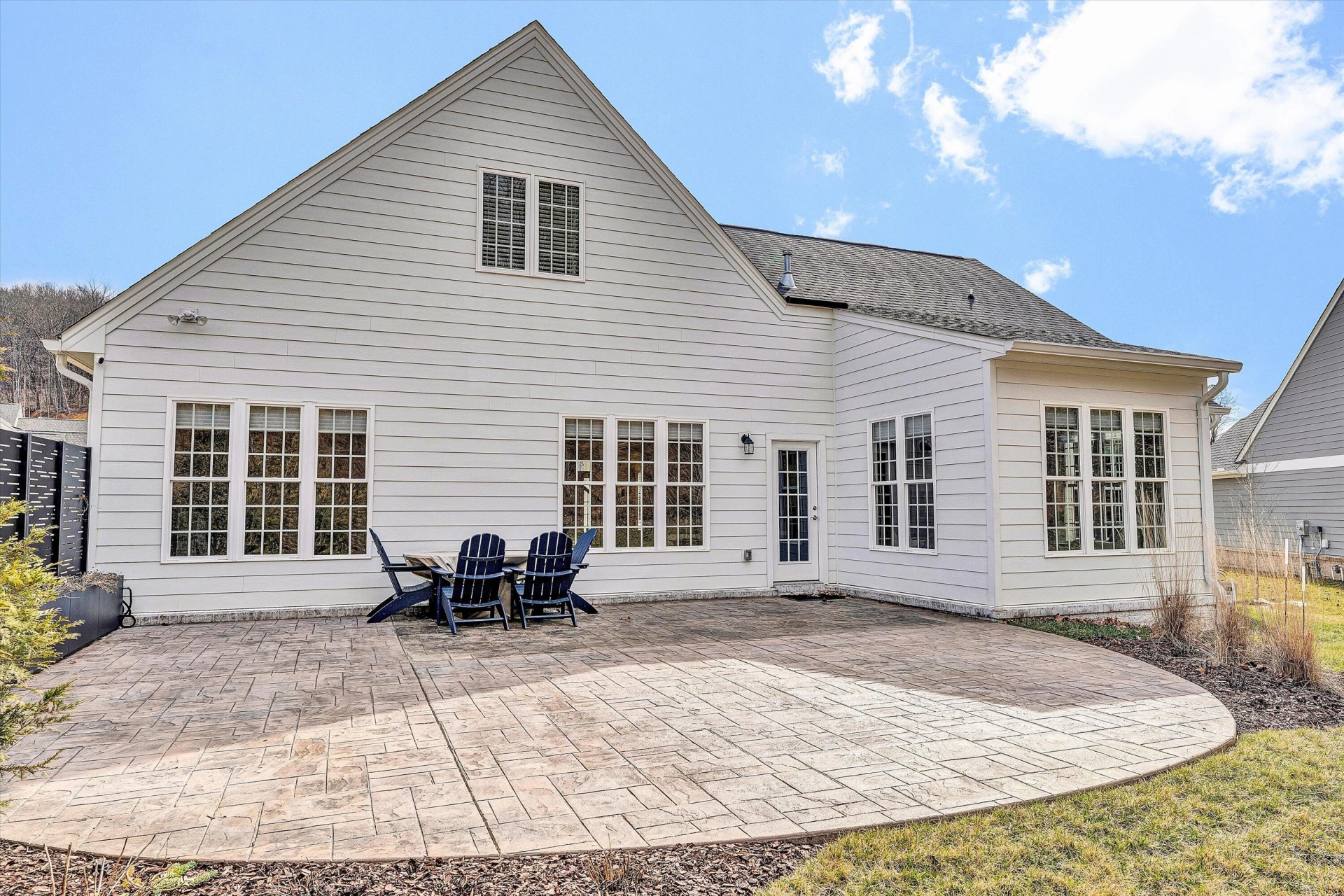 1008 Claremont CT - Photo 30