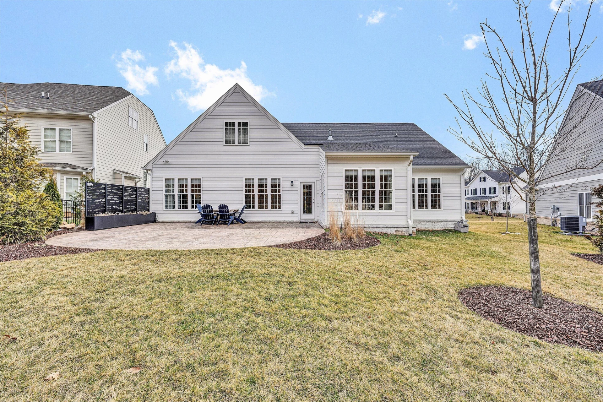 1008 Claremont CT - Photo 32
