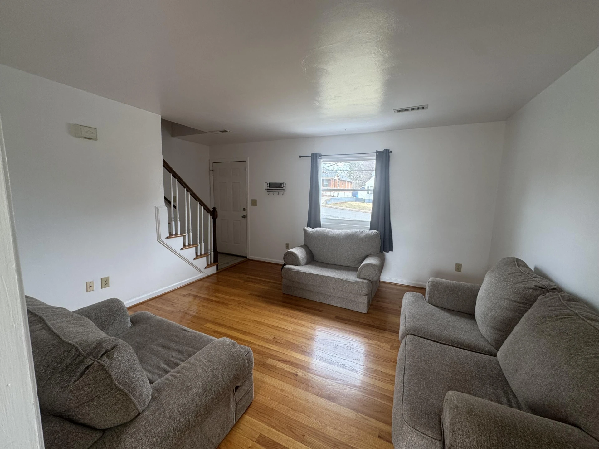 137 Princeton CIR - Photo 17