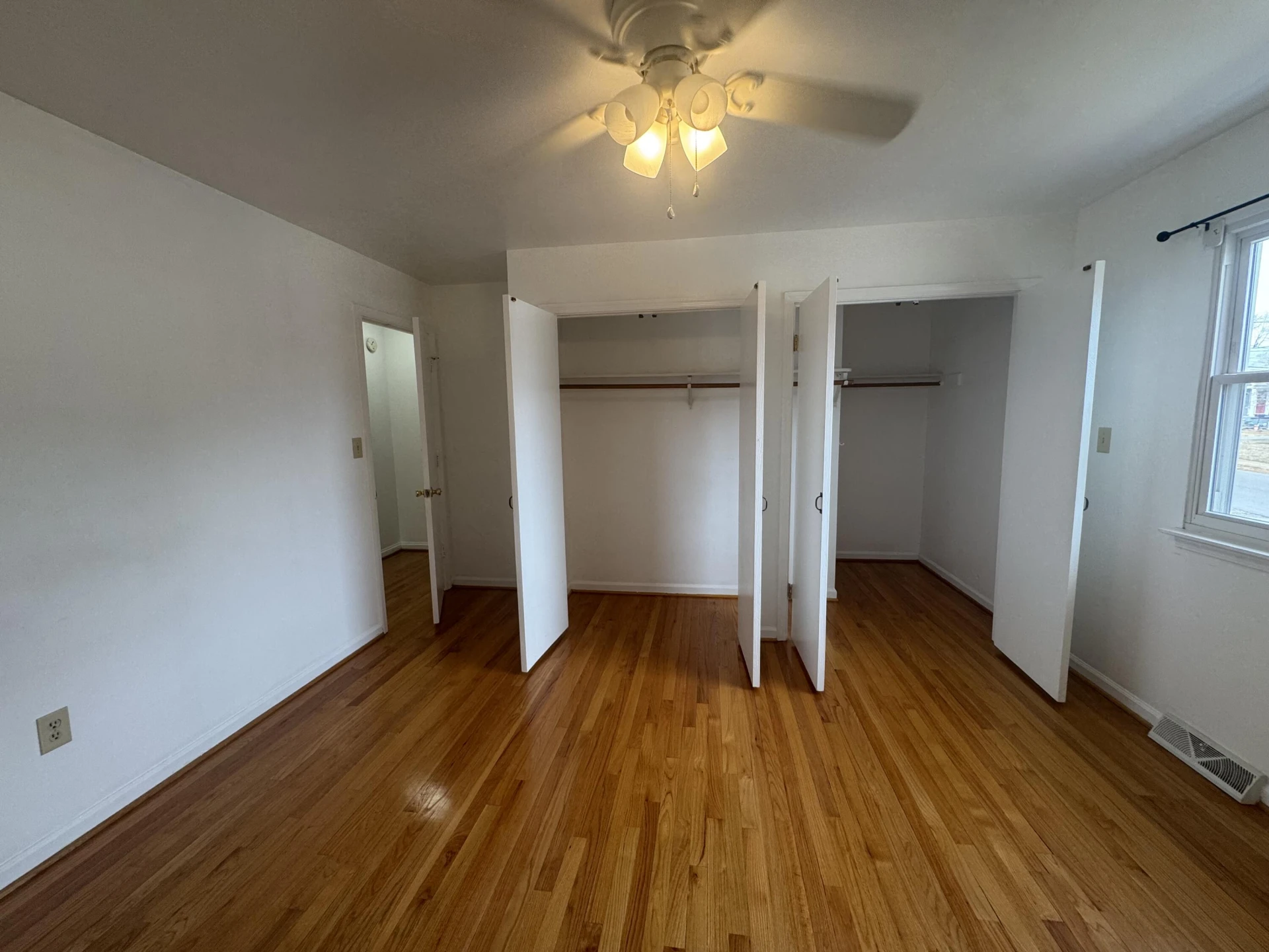 137 Princeton CIR - Photo 21