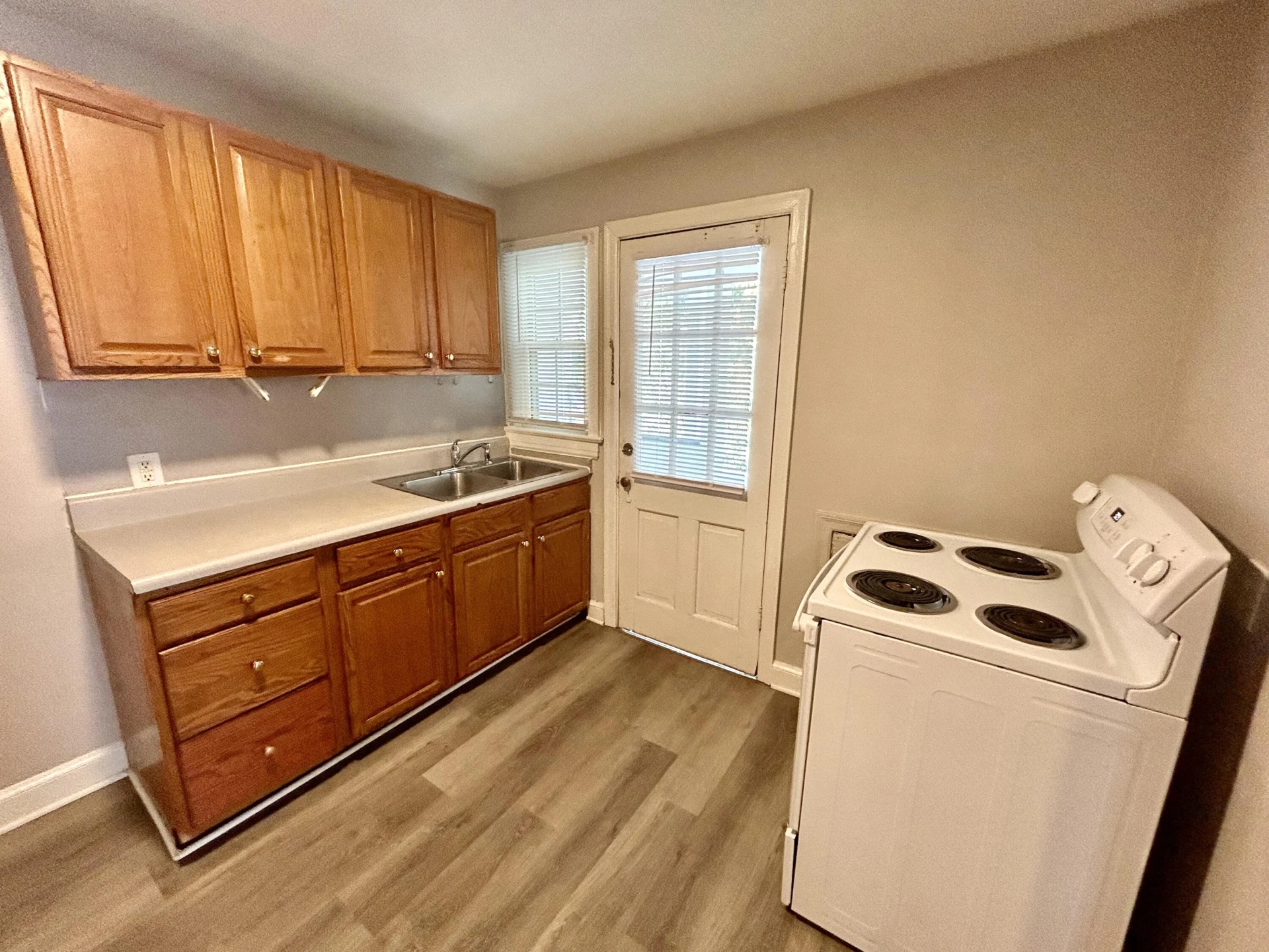 2703 Broad ST - Photo 28