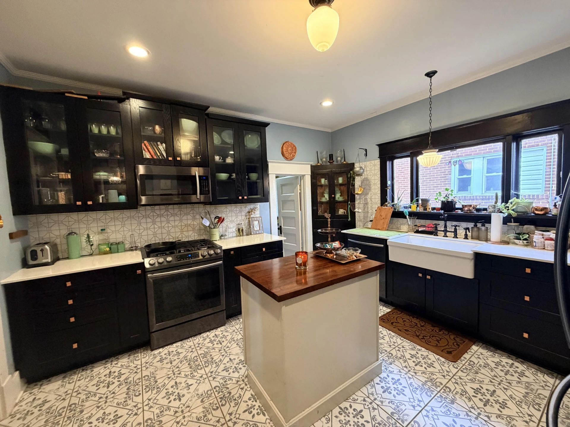 670 Murray AVE - Photo 10
