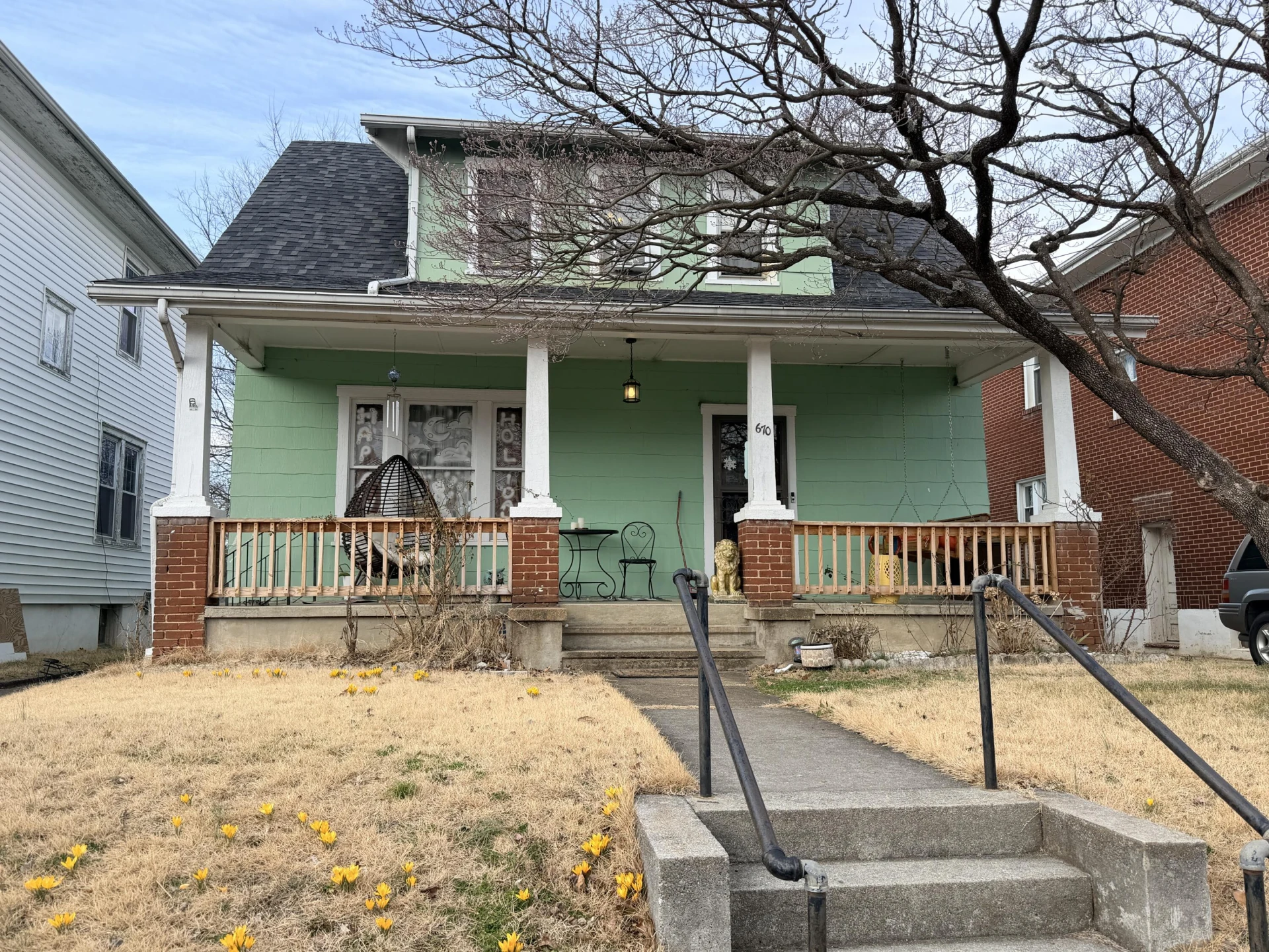 670 Murray AVE - Photo 2