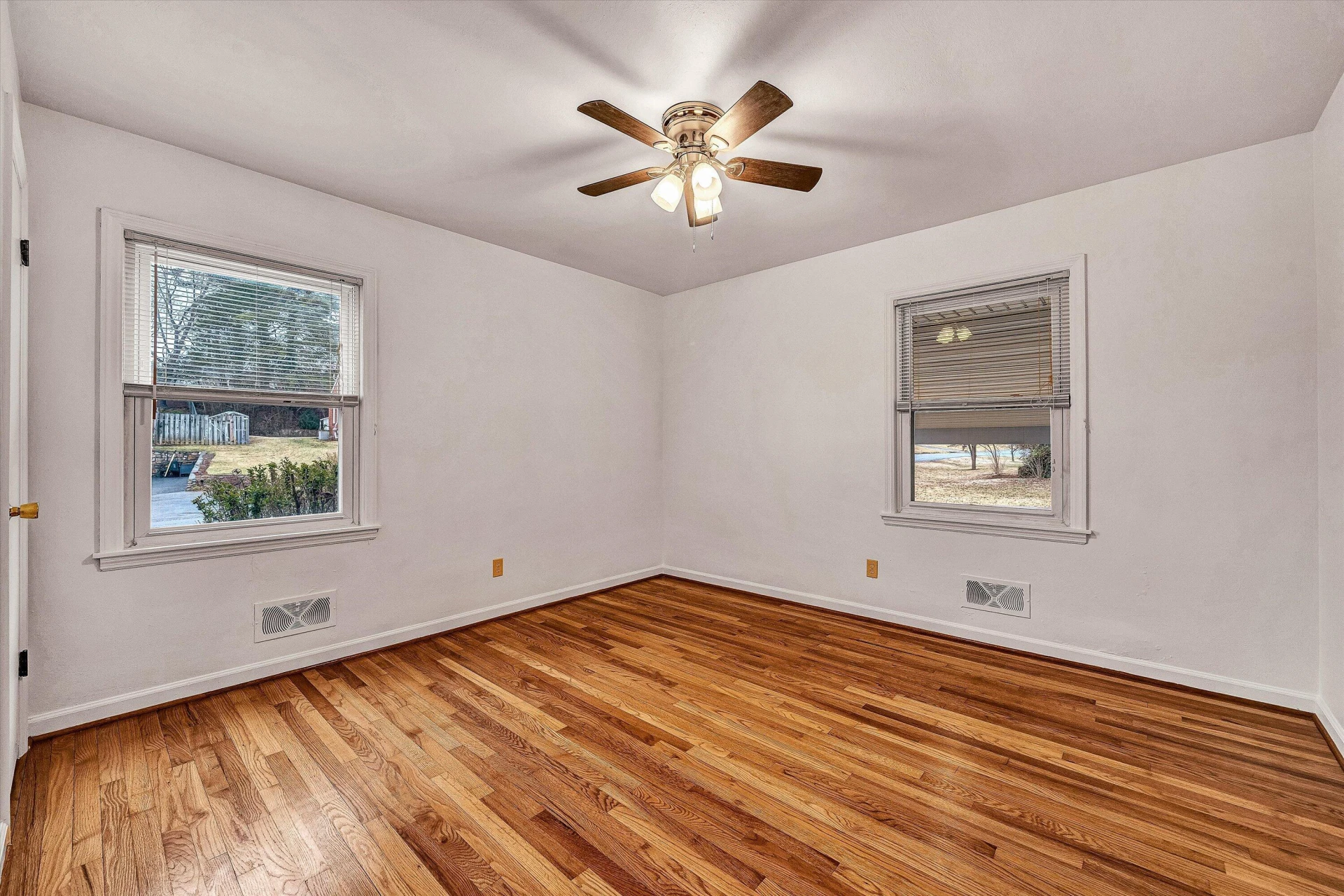 3853 Thompsons LN - Photo 15
