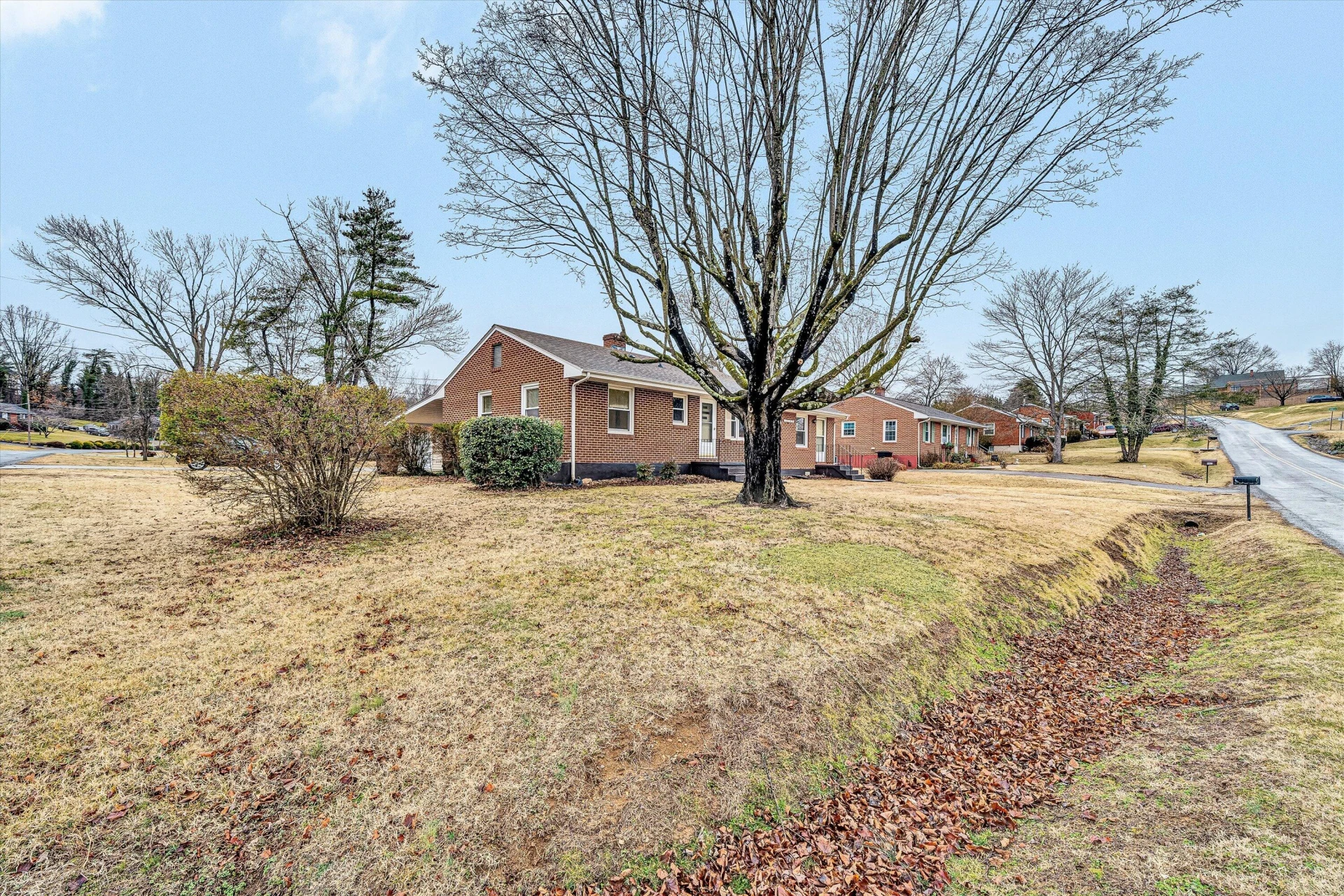 3853 Thompsons LN - Photo 33