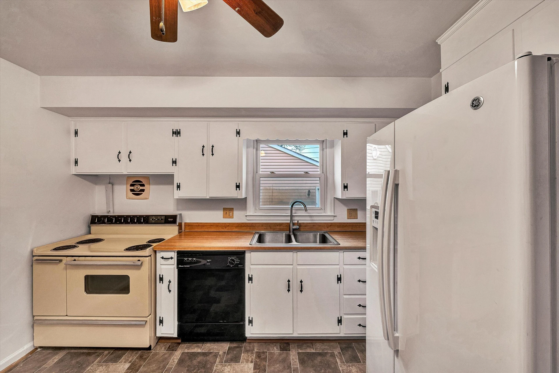 3853 Thompsons LN - Photo 8