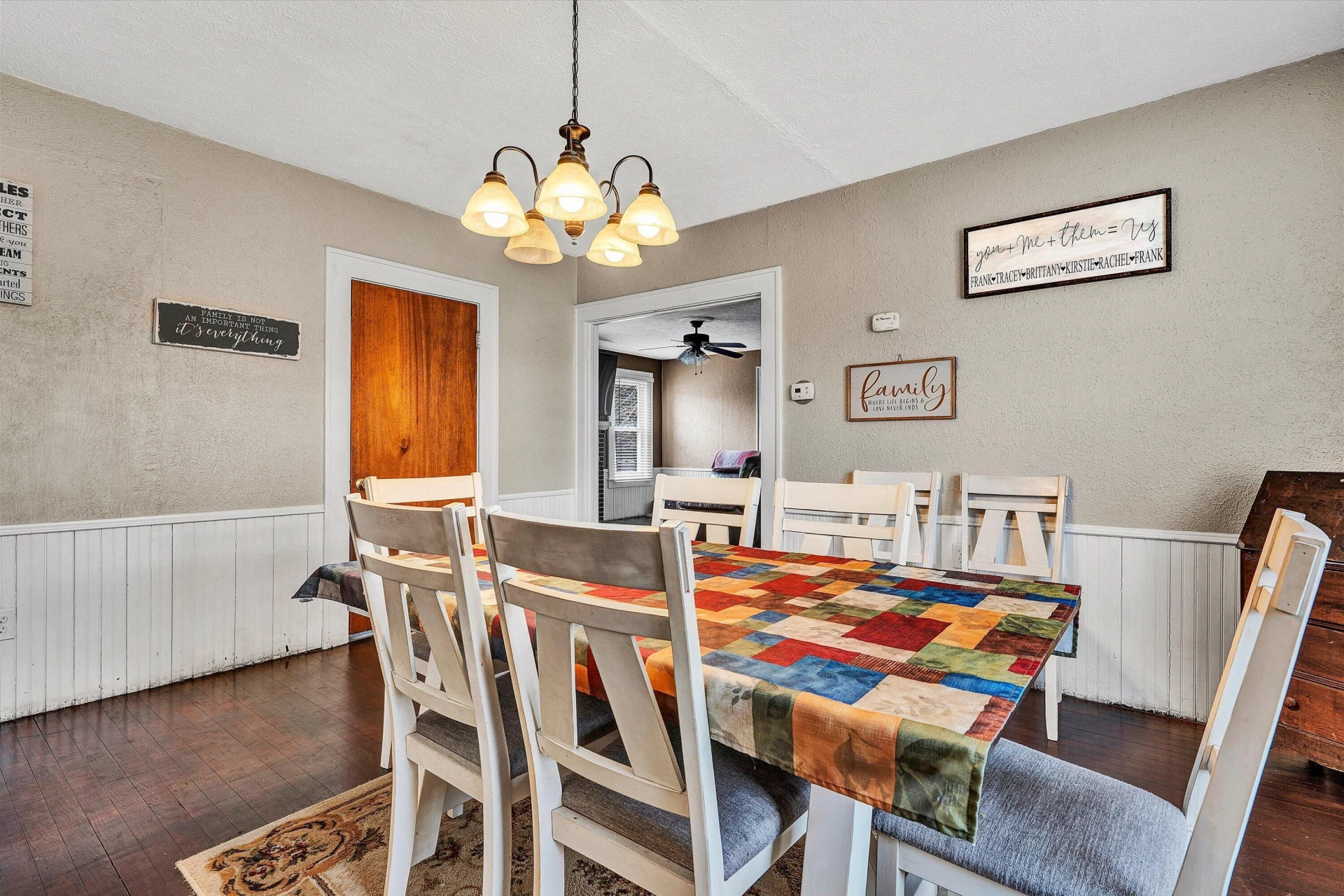 1045 Emerald DR - Photo 10