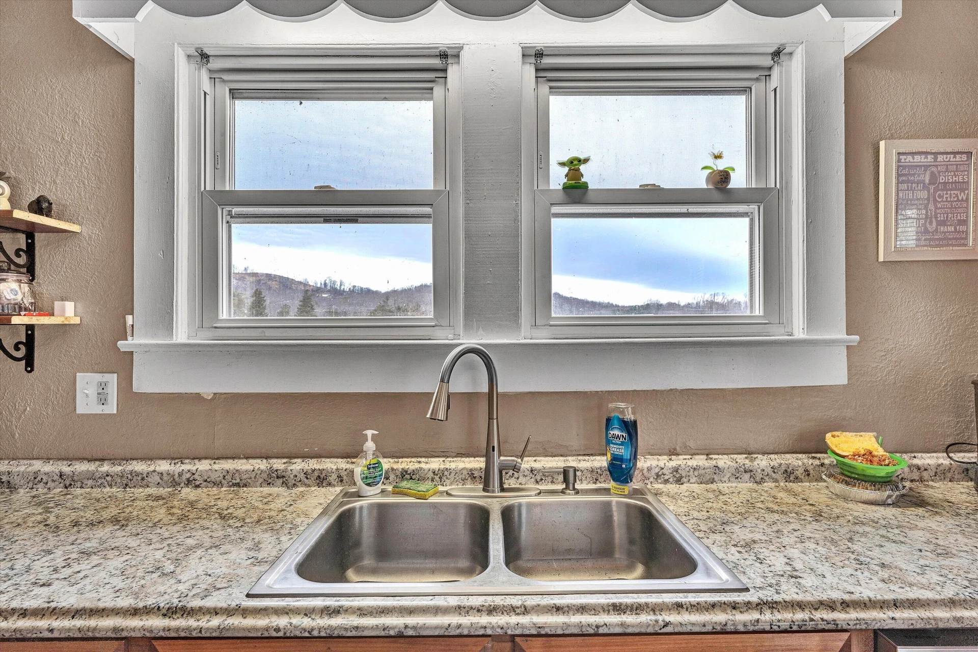 1045 Emerald DR - Photo 17