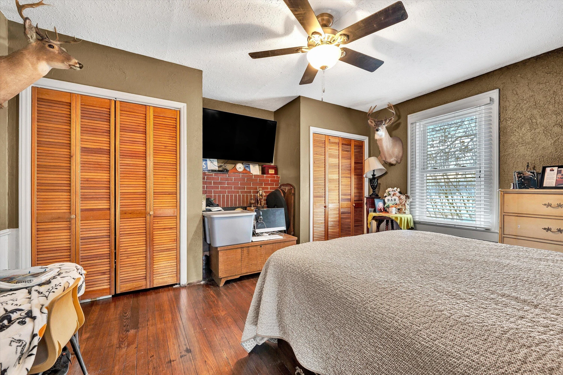 1045 Emerald DR - Photo 19