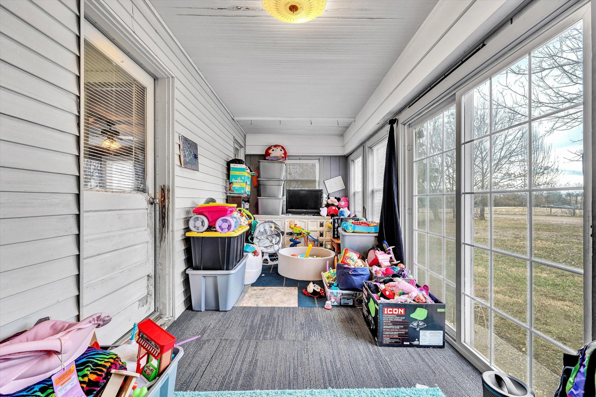 1045 Emerald DR - Photo 20