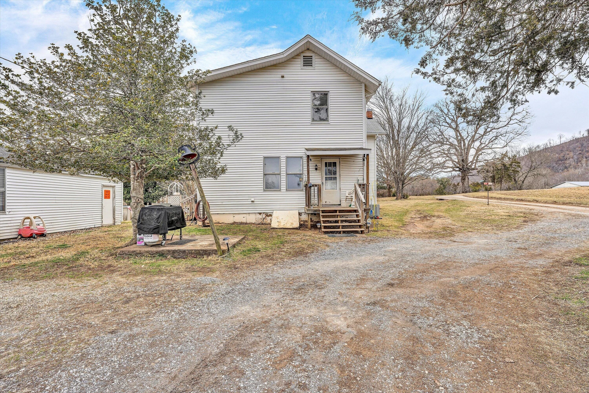1045 Emerald DR - Photo 38