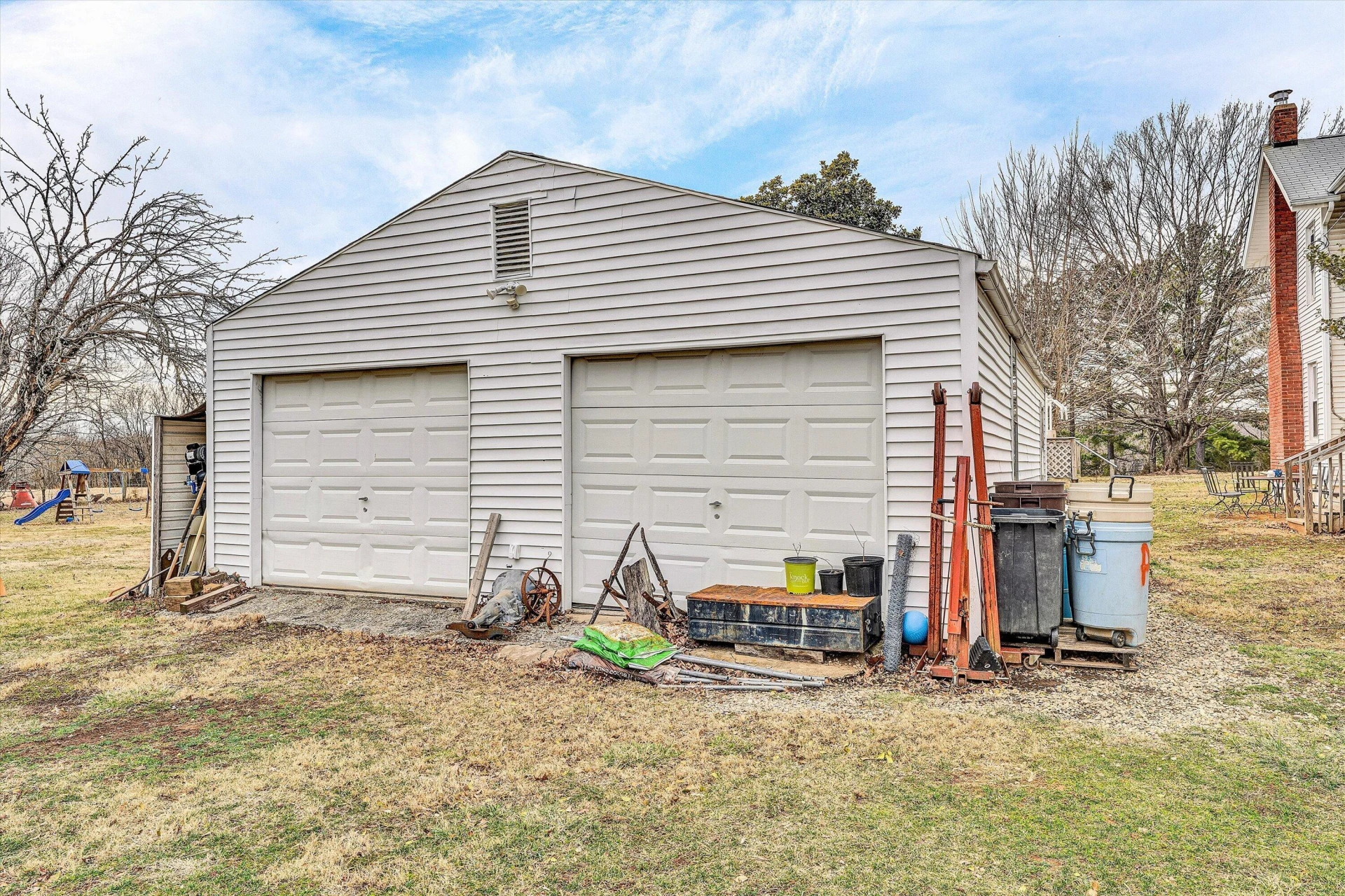 1045 Emerald DR - Photo 41