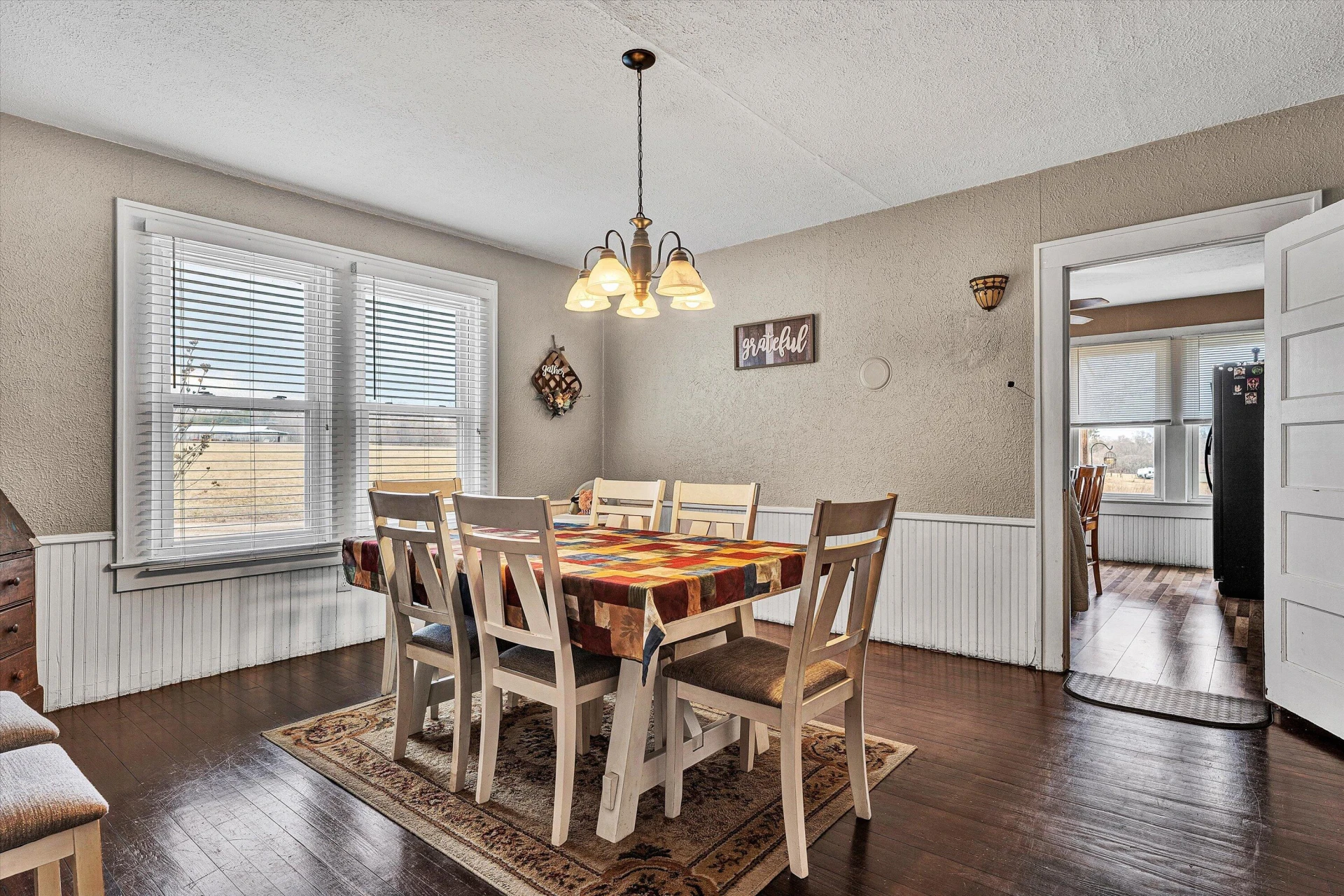 1045 Emerald DR - Photo 9