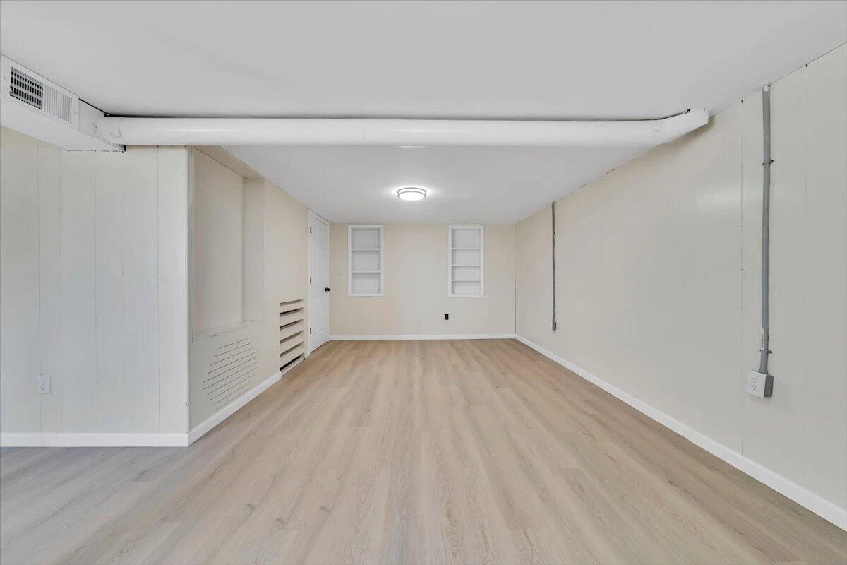 2410 Avalon AVE - Photo 30