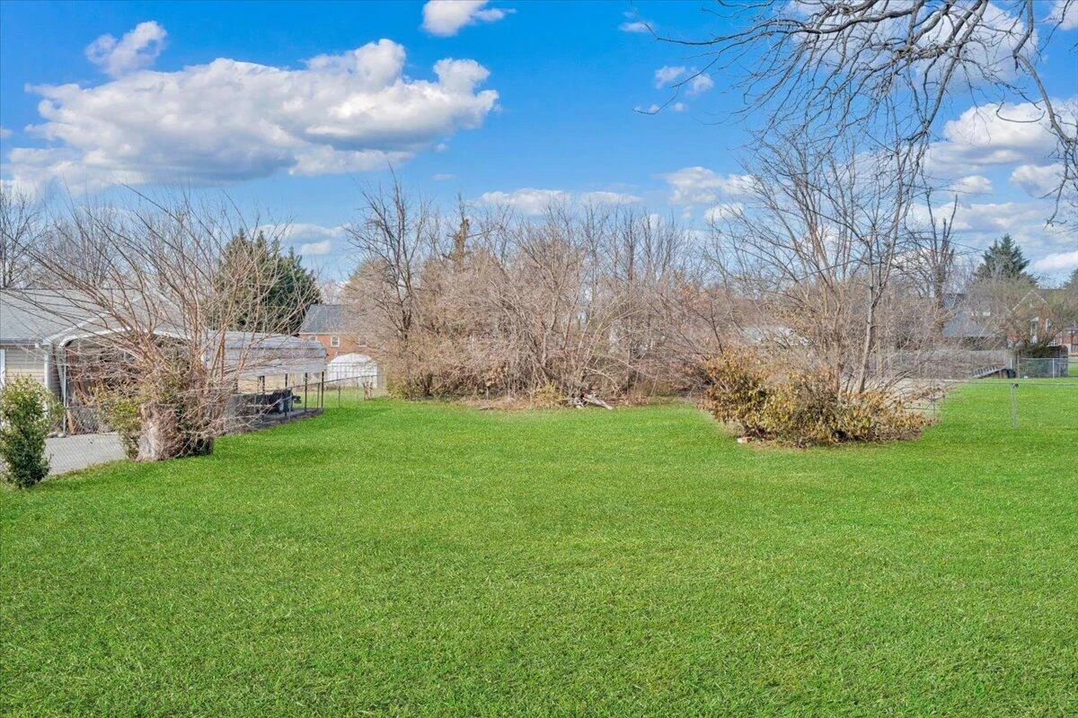 2410 Avalon AVE - Photo 35