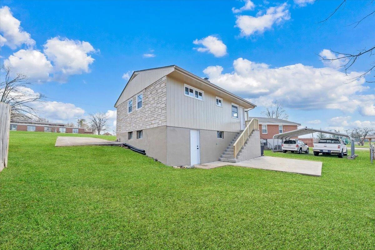 2410 Avalon AVE - Photo 38