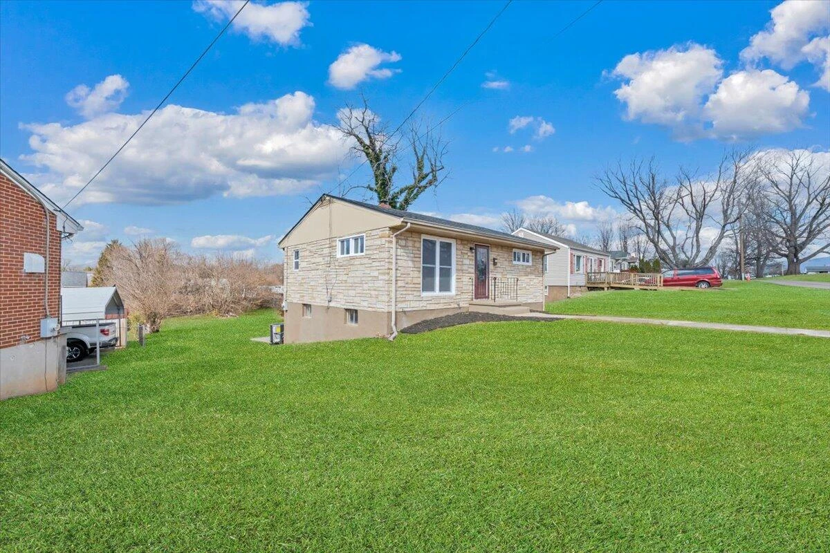 2410 Avalon AVE - Photo 46