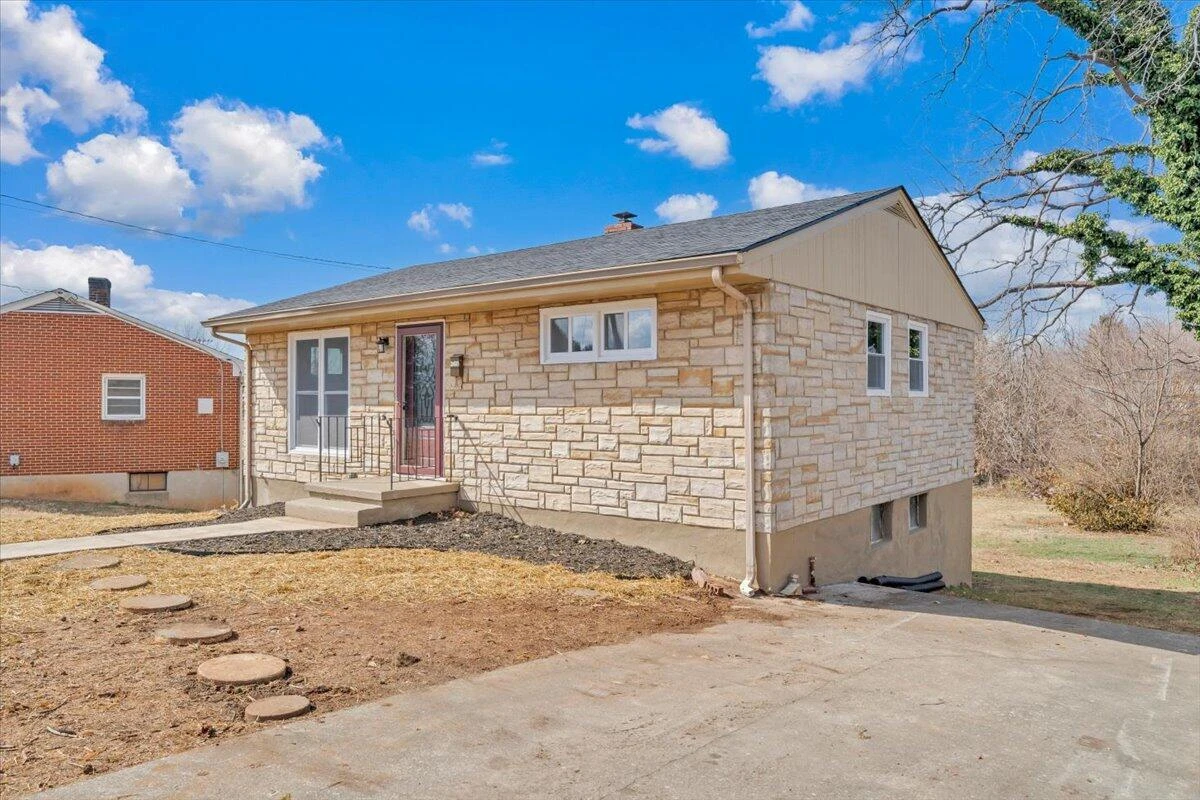 2410 Avalon AVE - Photo 50