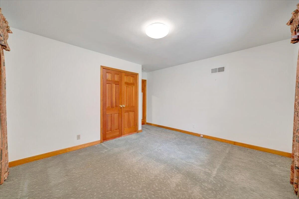 2612 Beverly BLVD - Photo 103