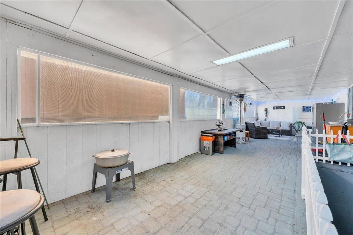3325 Fleetwood AVE - Photo 52