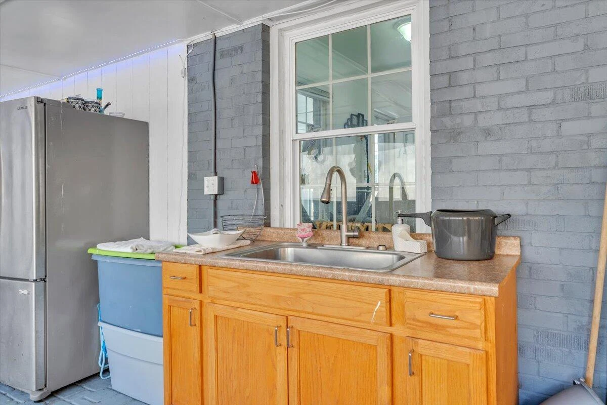 3325 Fleetwood AVE - Photo 54