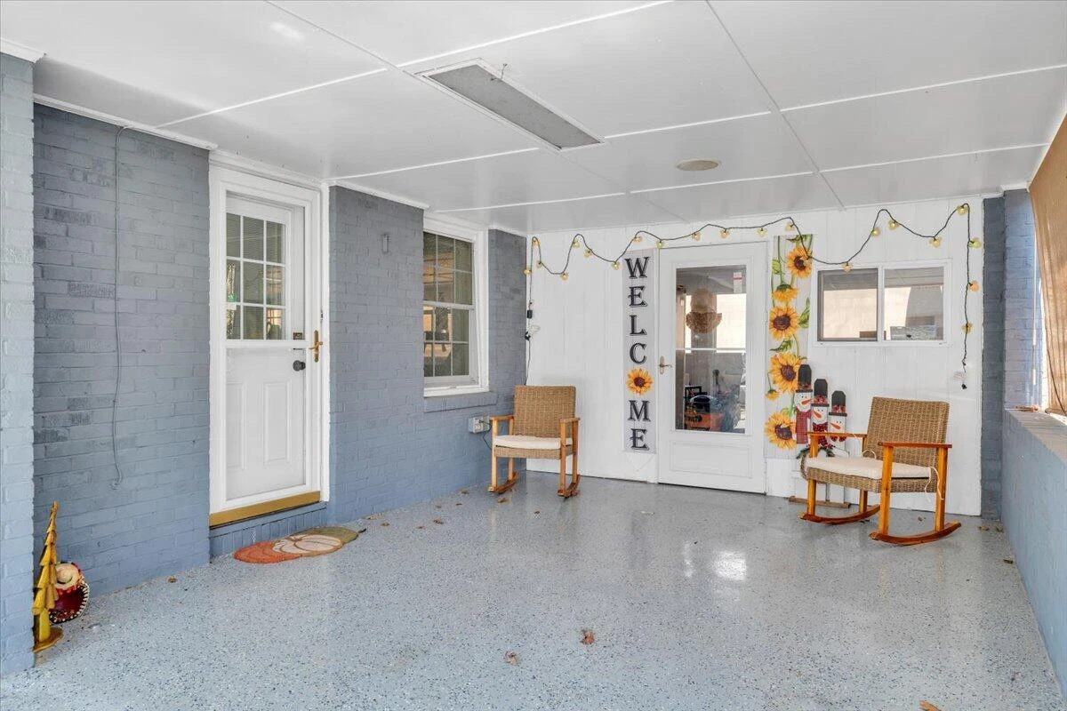 3325 Fleetwood AVE - Photo 67