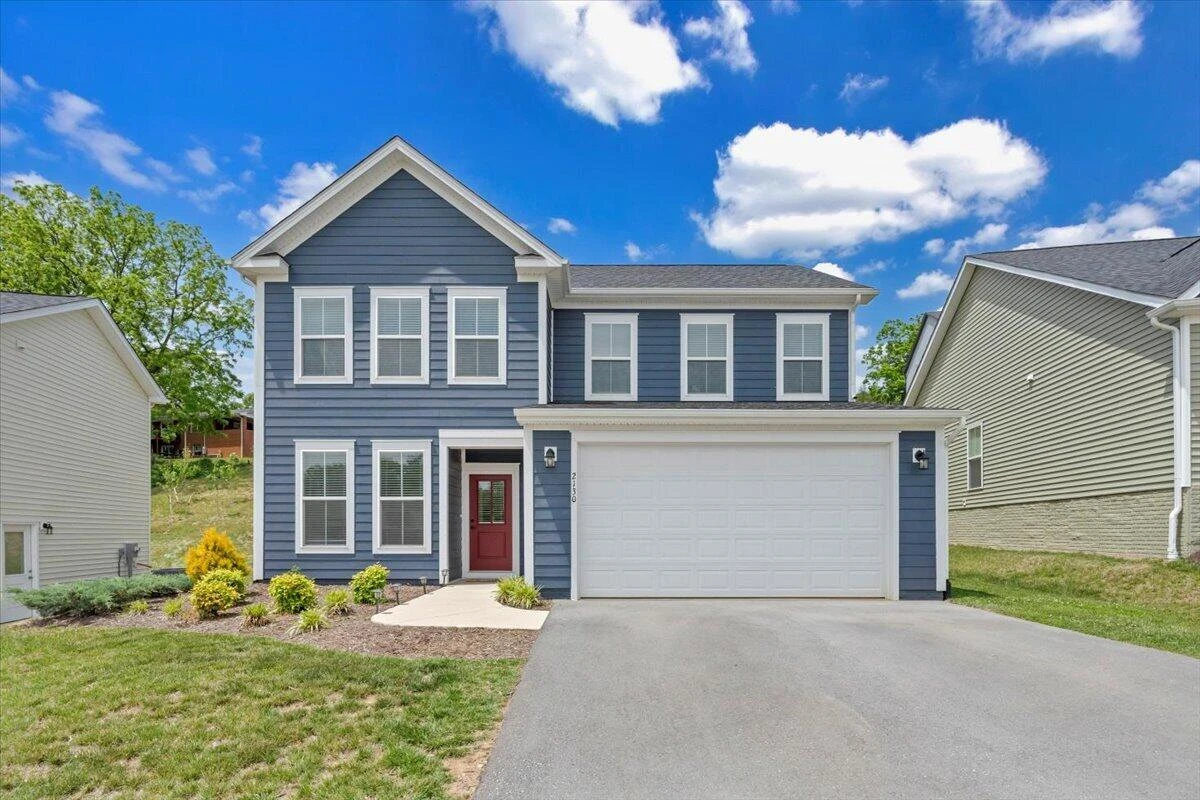 2130 Kings Walk DR - Photo 2