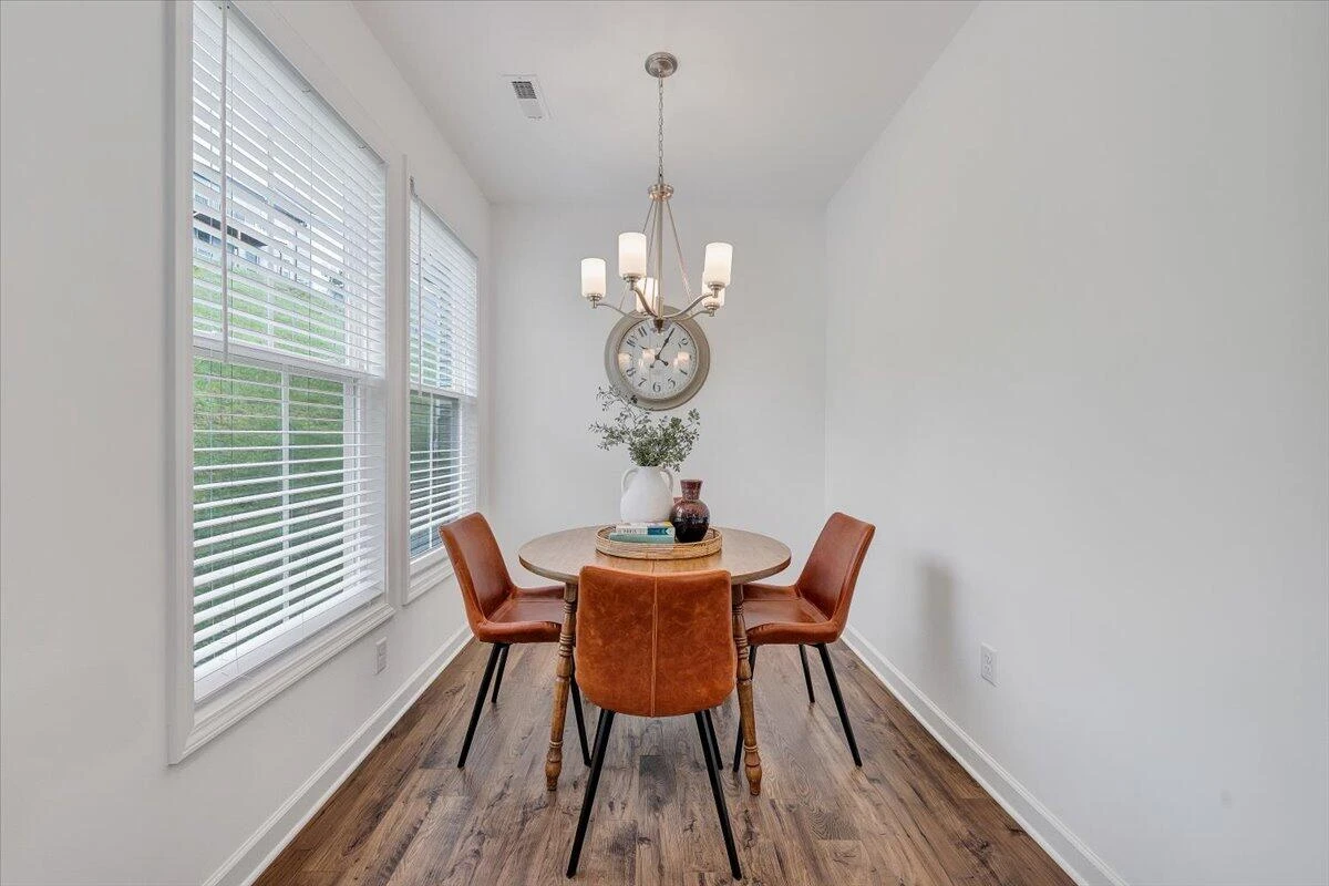 2130 Kings Walk DR - Photo 21
