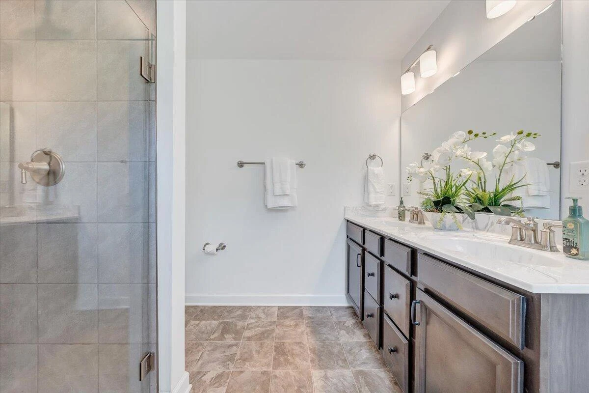 2130 Kings Walk DR - Photo 31