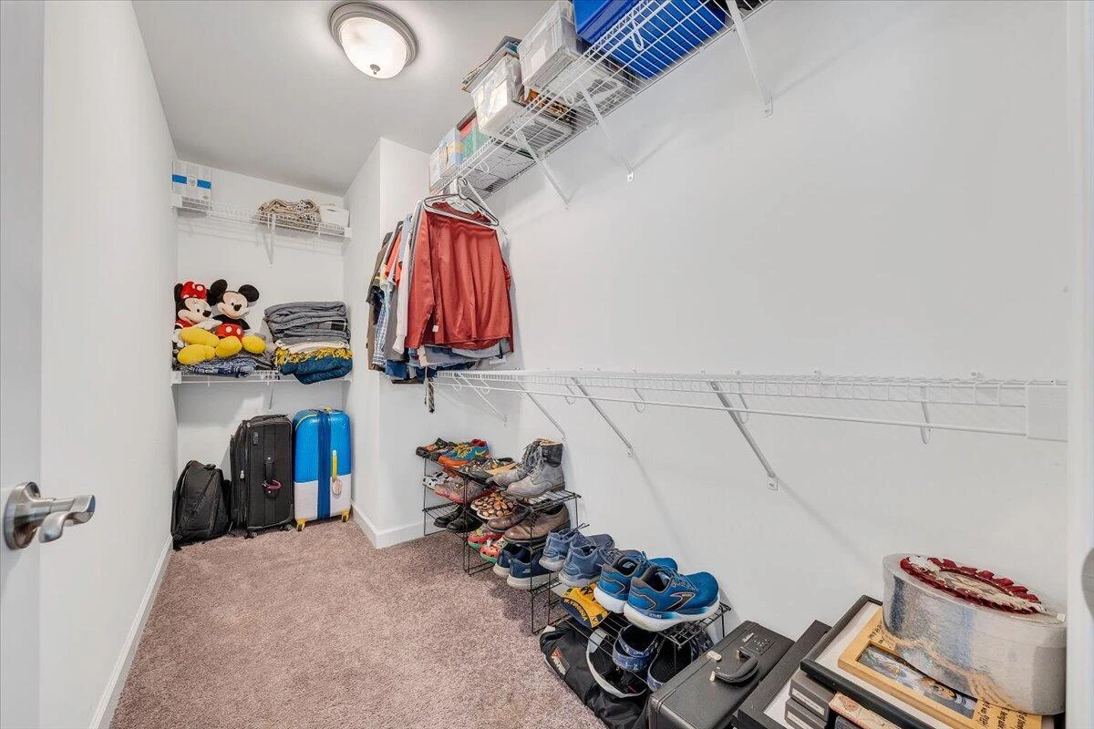 2130 Kings Walk DR - Photo 33