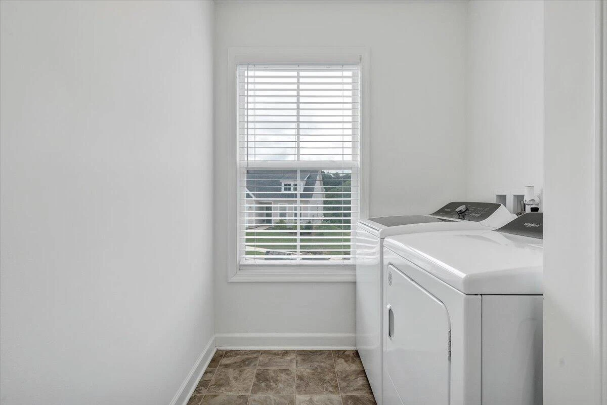 2130 Kings Walk DR - Photo 34