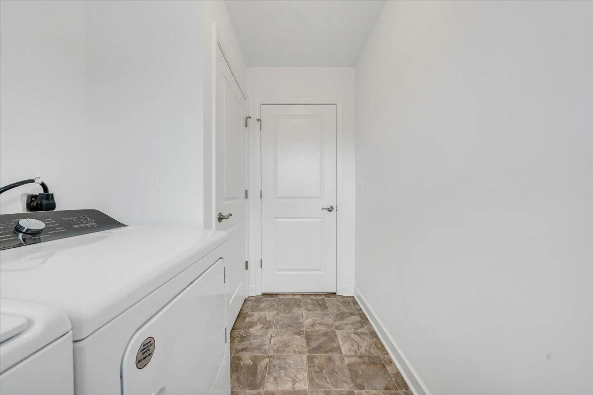 2130 Kings Walk DR - Photo 35