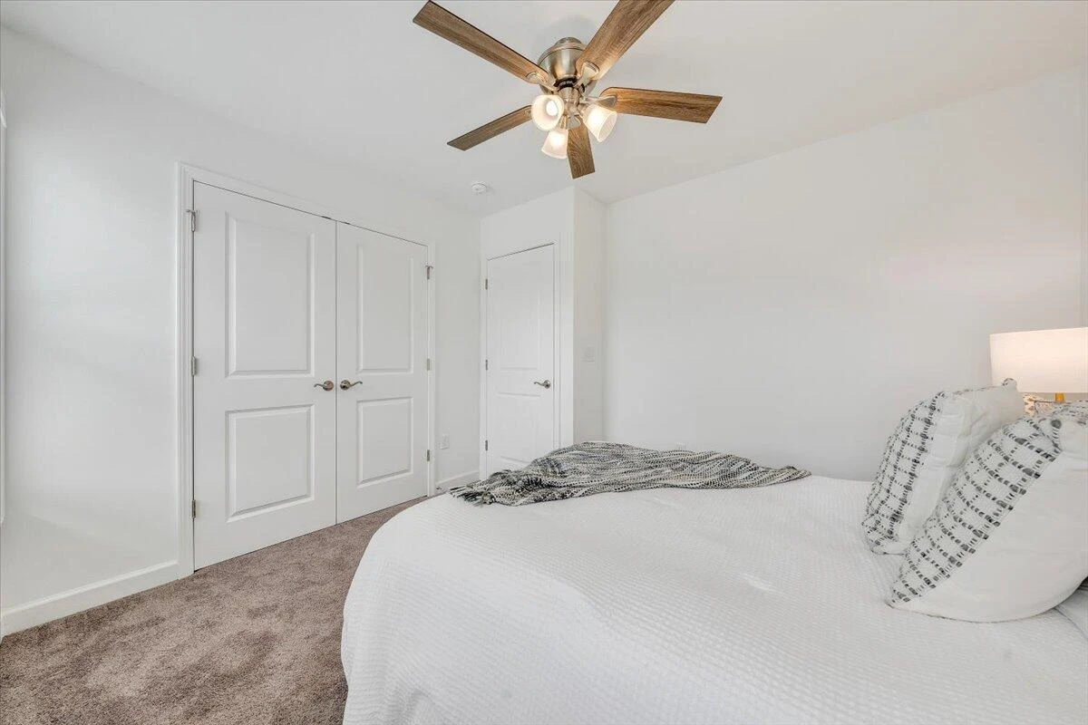 2130 Kings Walk DR - Photo 37