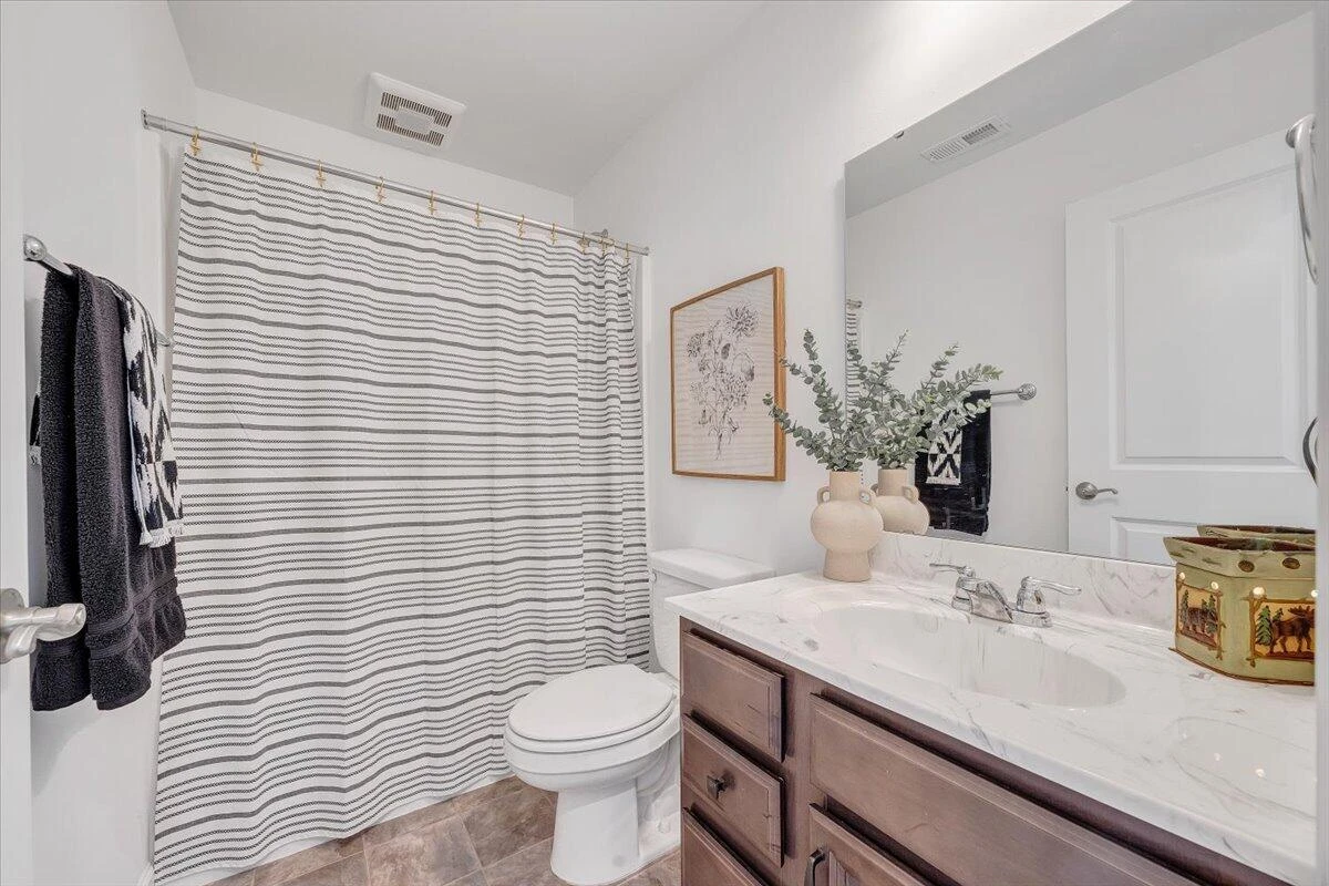 2130 Kings Walk DR - Photo 39