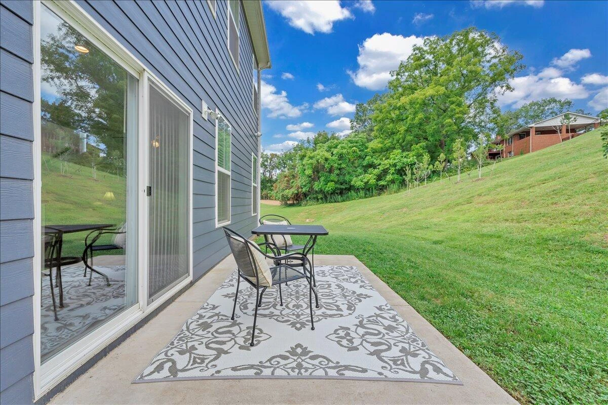 2130 Kings Walk DR - Photo 48