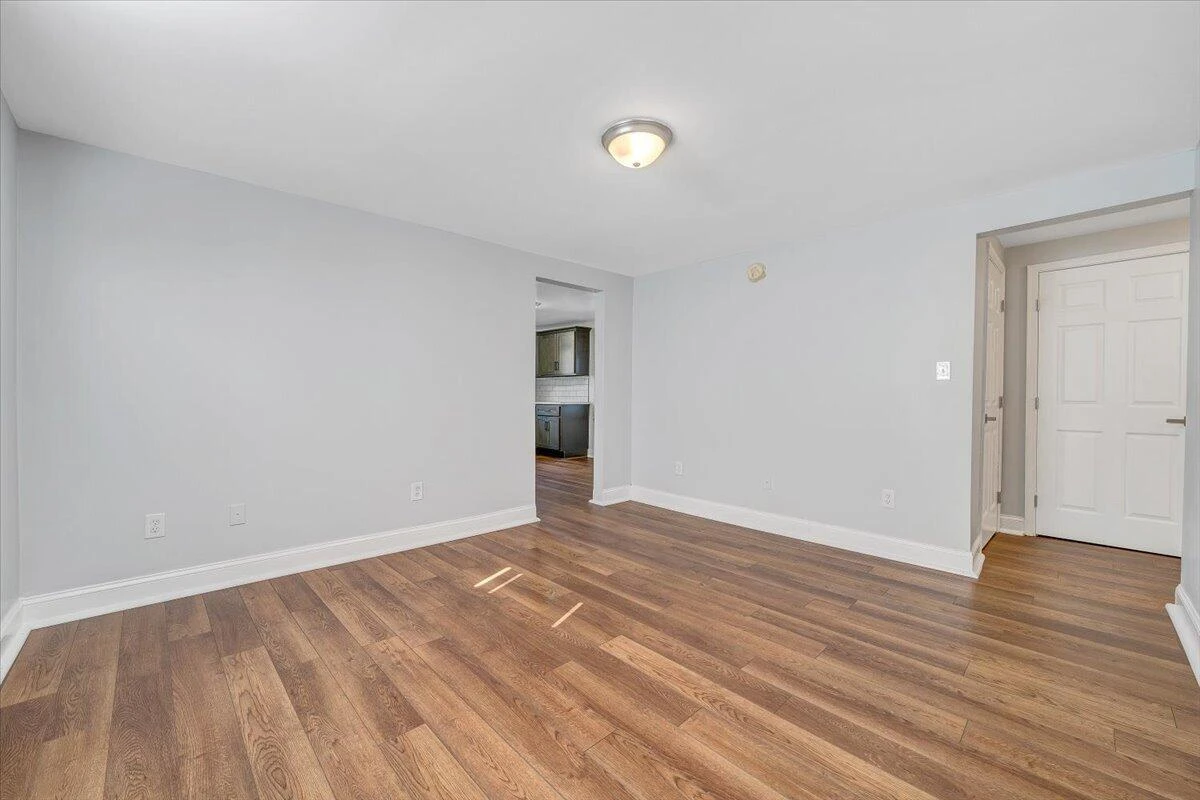 117 16th ST - Photo 12