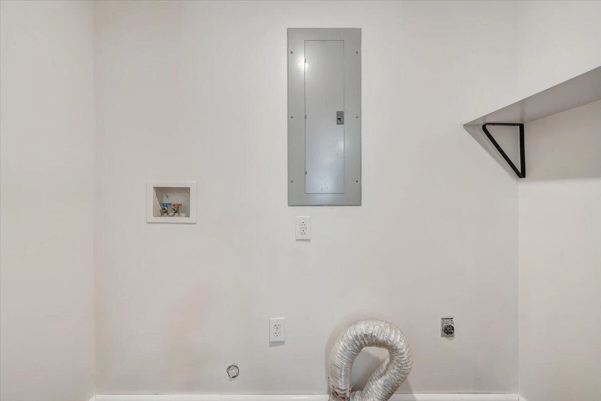 117 16th ST - Photo 19