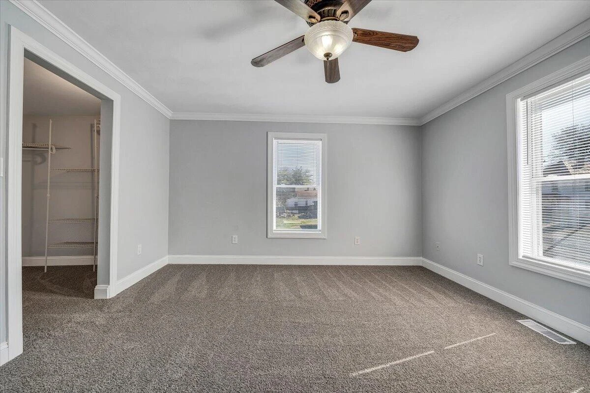 117 16th ST - Photo 26