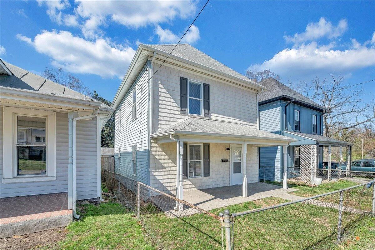 117 16th ST - Photo 37